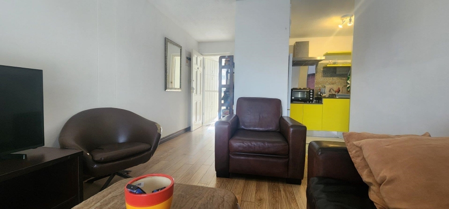To Let 1 Bedroom Property for Rent in Table View Western Cape
